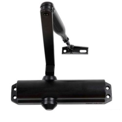 7359-dovodchik-dvernoy-dc-120-en2-3-4-s-rychazhnoy-tyagoy-vetrovoy-tormoz-belyy-abloy